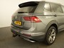 Volkswagen Tiguan Allspace 1.5 TSI Comfortline Business R-Line 7p. | Matrix | Zwenkhaak | Camera | Carplay | HUD |