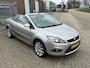 Ford Focus Coupé-Cabriolet 1.6 Titanium! NL AUTO NAP! Leer l Stoelverwarming l Cruise l PDC l NAVI! TOPSTAAT zeer verzorgd!