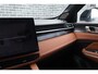Lynk & Co 01 1.5 More | Cognac lederen bekleding | Adaptieve Cruise Control | Dodehoekdetectie | Panoramadak | Stoelverwarming | Stuurverwarming | Infinity Premium Audio Systeem| Apple Carplay/Android Auto | 360 graden Camera | 15,4 inch middendisplay | Elektrisch/Schuifkanteldak | 20 inch lichtmetalen velgen | Lederen bekleding | Elektrisch bedienbare achterklep