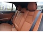 Lynk & Co 01 1.5 More | Cognac lederen bekleding | Adaptieve Cruise Control | Dodehoekdetectie | Panoramadak | Stoelverwarming | Stuurverwarming | Infinity Premium Audio Systeem| Apple Carplay/Android Auto | 360 graden Camera | 15,4 inch middendisplay | Elektrisch/Schuifkanteldak | 20 inch lichtmetalen velgen | Lederen bekleding | Elektrisch bedienbare achterklep