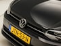 Volkswagen Polo 1.0 TSI Sportline Automaat (GROOT NAVI, ADAPTIVE CRUISE, PARKEERSENSOREN, SPORTSTOELEN, LM VELGEN, ARMSTEUN, NIEUWSTAAT)