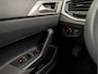Volkswagen Polo 1.0 TSI Sportline Automaat (GROOT NAVI, ADAPTIVE CRUISE, PARKEERSENSOREN, SPORTSTOELEN, LM VELGEN, ARMSTEUN, NIEUWSTAAT)