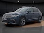 Volkswagen Tiguan 1.5 TSI R-Line Business+ | Pano Dak | Camera | Stoelverwarming |  Elekt Achterklep | ACC | Navigatie |