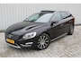 Volvo V60 2.4 D6 AWD Plug-In Hybrid Summum | Cruise control | Schuif/kantel dak | Trekhaak | Parkeercamera | Stoelverwarming | Navigatie | Climate control |