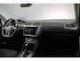 Volkswagen Tiguan Highline Business R 1.5 TSI 150pk DSG Automaat Trekhaak, Adaptive cruise control, Navigatie, Head up display, Achteruitrijcamera, LED koplampen, Stoelverwarming