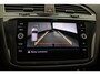 Volkswagen Tiguan Highline Business R 1.5 TSI 150pk DSG Automaat Trekhaak, Adaptive cruise control, Navigatie, Head up display, Achteruitrijcamera, LED koplampen, Stoelverwarming