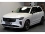 Volvo XC90 2.0 T8 AWD 335kW/456pk Aut8 Recharge Ultra Dark 7P LUCHTVERING + BOWERS&WILKINS + PANORAMADAK + PILOT ASSIST + STOELMASSAGE + HEAD-UP + STOEL-&STUURVERWARMING + LEDEREN DASHBOARD + 360 CAMERA + ACHTERBANKVERWARMING + 21" LM-VELGEN!