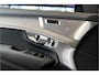 Volvo XC90 2.0 T8 AWD 335kW/456pk Aut8 Recharge Ultra Dark 7P LUCHTVERING + BOWERS&WILKINS + PANORAMADAK + PILOT ASSIST + STOELMASSAGE + HEAD-UP + STOEL-&STUURVERWARMING + LEDEREN DASHBOARD + 360 CAMERA + ACHTERBANKVERWARMING + 21" LM-VELGEN!