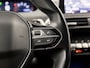 Peugeot 3008 1.2 PureTech Allure Sport 131Pk Automaat (APPLE CARPLAY, GROOT NAVI, MEMORY SEATS, LEDER, STOELVERWARMING, ADAPTIVE CRUISE, GETINT GLAS, KEYLESS, 360 CAMERA, TREKHAAK, NIEUWSTAAT)