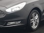 Ford Galaxy 2.0 Titanium 7 Persoons 241pk Automaat | Trekhaak Afn. | Panodak | Camera | Alcantara Sportstoelen Memory & Verwarmd | Apple Carplay | Keyless | Blis | Sfeerverlichting | Cruise Control | Navigatie | DAB | 18"L.M |