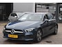 Mercedes-Benz A-klasse 180 Business Solution Luxury | 1e Eigenaar | Lederen bekleding | Navigatie | Sfeerverlichting | 12 mnd BOVAG garantie | Whatsapp 06-53188999