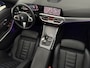 BMW 3-Serie 318i High Executive M-Sport | Pano | Virtual | Sfeer | Camera | HuD | Carplay | Stoelverw.