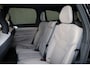 Volvo EX90 Performance Ultra 7p. 111 kWh - Luchtvering - Panoramadak - IntelliSafe Assist & Surround - 360º Camera - Bowers & Wilkins audio - Verwarmde voorstoelen, stuur & achterbank - Parkeersensoren voor & achter - Geventileerde voorstoelen - Head up display - Extra getint glas - Elektr. inklapbare trekhaak - 22' LMV