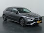 Mercedes-Benz A-klasse 250e Star Edition AMG Line | Panoramaschuifdak | Night | Stoelverwarming voor | Achteruitrijcamera | Interieur Bahia Bruin |