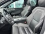 Volvo XC60 2.0 T8 Plug-in hybrid AWD R-Design 310pk AUTO | 360° camera | Leren bekleding | Elektrisch verstelbare voorstoelen | Stoelverwarming | Cruise control adaptief | Trekhaak | 21" LMV |