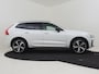 Volvo XC60 2.0 T8 Plug-in hybrid AWD R-Design 310pk AUTO | 360° camera | Leren bekleding | Elektrisch verstelbare voorstoelen | Stoelverwarming | Cruise control adaptief | Trekhaak | 21" LMV |