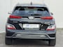 Hyundai Kona Electric EV Premium 64 kWh Automaat / SOH 100% / HUD / Stoelverwarming / ACC / Dodehoek Detecetie / Apple Carplay & Android Auto / Elektr. Stoel verstelling / Lederen Bekleding / Krell Audio /
