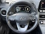 Hyundai Kona Electric EV Premium 64 kWh Automaat / SOH 100% / HUD / Stoelverwarming / ACC / Dodehoek Detecetie / Apple Carplay & Android Auto / Elektr. Stoel verstelling / Lederen Bekleding / Krell Audio /