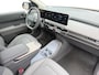 Kia EV3 Plus Advanced 58.3 kWh NIEUWSTAAT | SCHERP | RESTERENDE FABRIEKSGARANTIE TM 2035 | LEER | OPEN DAK | STOEL & STUURVERWARMING