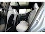 Volvo XC40 1.5 T4 155kW/211pk DCT7 Plug-in hybrid Ultimate Bright PANORAMADAK + HARMAN/KARDON + TAILORED WOOL INTERIEUR + ADAPT.CRUISE + MATRIX LED + LANE ASSIST + STOEL-&STUURVERWARMING + CAMERA + BLIS + EL.STOELEN + PARKSENSOREN V&A + 19" LM-VELGEN!!