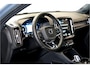 Volvo XC40 1.5 T4 155kW/211pk DCT7 Plug-in hybrid Ultimate Bright PANORAMADAK + HARMAN/KARDON + TAILORED WOOL INTERIEUR + ADAPT.CRUISE + MATRIX LED + LANE ASSIST + STOEL-&STUURVERWARMING + CAMERA + BLIS + EL.STOELEN + PARKSENSOREN V&A + 19" LM-VELGEN!!