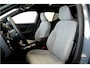 Volvo XC40 1.5 T4 155kW/211pk DCT7 Plug-in hybrid Ultimate Bright PANORAMADAK + HARMAN/KARDON + TAILORED WOOL INTERIEUR + ADAPT.CRUISE + MATRIX LED + LANE ASSIST + STOEL-&STUURVERWARMING + CAMERA + BLIS + EL.STOELEN + PARKSENSOREN V&A + 19" LM-VELGEN!!
