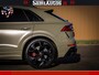 Audi RS Q8 RSQ8 600PK 4.0 TFSI | MATT OLIVE GREEN | QUATTRO | MEGA VOLLE RSQ8 | BANG & OLUFSEN | HUD | 4 WIELBESTURING | 23 INCH AUDI SPORT WHEELS | RS BEKLEDING ZWART | PANO | SOFTCLOSE | De Lamborghini Urus en Audi RS Q8 zijn beide supersnelle SUV's met dezelfde basis (4.0L V8 twin-turbo motor van de VW Group)