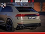 Audi RS Q8 RSQ8 600PK 4.0 TFSI | MATT OLIVE GREEN | QUATTRO | MEGA VOLLE RSQ8 | BANG & OLUFSEN | HUD | 4 WIELBESTURING | 23 INCH AUDI SPORT WHEELS | RS BEKLEDING ZWART | PANO | SOFTCLOSE | De Lamborghini Urus en Audi RS Q8 zijn beide supersnelle SUV's met dezelfde basis (4.0L V8 twin-turbo motor van de VW Group)