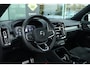 Volvo XC40 1.5 T5 Recharge R-Design / Pano