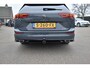 Volkswagen Golf 1.5 eTSI R-Line Business , BIN+BUIT R-LINE , TREKHAAK , A UITRIJ CAM , NAVI , CLIMATR , LMV18 , LED KOPL ,