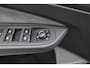 Volkswagen Golf 1.5 eTSI R-Line Business , BIN+BUIT R-LINE , TREKHAAK , A UITRIJ CAM , NAVI , CLIMATR , LMV18 , LED KOPL ,