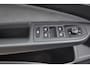 Volkswagen Golf 1.5 eTSI R-Line Business , BIN+BUIT R-LINE , TREKHAAK , A UITRIJ CAM , NAVI , CLIMATR , LMV18 , LED KOPL ,