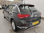 Volkswagen T-Roc 1.0 TSI 116pk Style Executive | Navi | CarPlay | DAB | Parkeersensoren voor en achter | Adaptive Cruise Control
