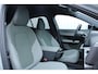 Volvo EX30 Single Motor Extended Range Plus Europa | Verwarmbare voorstoelen en stuurwiel | Premium audio by Harman Kardon | Achteruitrijcamera | Elektrische stoelen voorzijde | Apple Carplay/Android Auto | Elektrisch bedienbare achterklep