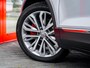 Volkswagen T-Roc 2.0 TSI 4Motion Sport | Navigatie | Stoelverwarming | Parelmoer Lak | Adaptieve Cruise Control | Apple Carplay | Android Auto | 18'' Lichtmetalen Velgen | LED Koplampen | Climate Control | Elektrische Kofferklep |