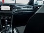 Volkswagen T-Roc 2.0 TSI 4Motion Sport | Navigatie | Stoelverwarming | Parelmoer Lak | Adaptieve Cruise Control | Apple Carplay | Android Auto | 18'' Lichtmetalen Velgen | LED Koplampen | Climate Control | Elektrische Kofferklep |