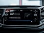Volkswagen T-Roc 2.0 TSI 4Motion Sport | Navigatie | Stoelverwarming | Parelmoer Lak | Adaptieve Cruise Control | Apple Carplay | Android Auto | 18'' Lichtmetalen Velgen | LED Koplampen | Climate Control | Elektrische Kofferklep |