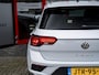 Volkswagen T-Roc 2.0 TSI 4Motion Sport | Navigatie | Stoelverwarming | Parelmoer Lak | Adaptieve Cruise Control | Apple Carplay | Android Auto | 18'' Lichtmetalen Velgen | LED Koplampen | Climate Control | Elektrische Kofferklep |