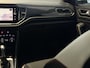 Volkswagen T-Roc 2.0 TSI 4Motion Sport | Navigatie | Stoelverwarming | Parelmoer Lak | Adaptieve Cruise Control | Apple Carplay | Android Auto | 18'' Lichtmetalen Velgen | LED Koplampen | Climate Control | Elektrische Kofferklep |