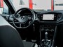 Volkswagen T-Roc 2.0 TSI 4Motion Sport | Navigatie | Stoelverwarming | Parelmoer Lak | Adaptieve Cruise Control | Apple Carplay | Android Auto | 18'' Lichtmetalen Velgen | LED Koplampen | Climate Control | Elektrische Kofferklep |