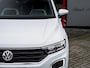 Volkswagen T-Roc 2.0 TSI 4Motion Sport | Navigatie | Stoelverwarming | Parelmoer Lak | Adaptieve Cruise Control | Apple Carplay | Android Auto | 18'' Lichtmetalen Velgen | LED Koplampen | Climate Control | Elektrische Kofferklep |