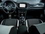 Volkswagen T-Roc 2.0 TSI 4Motion Sport | Navigatie | Stoelverwarming | Parelmoer Lak | Adaptieve Cruise Control | Apple Carplay | Android Auto | 18'' Lichtmetalen Velgen | LED Koplampen | Climate Control | Elektrische Kofferklep |