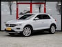 Volkswagen T-Roc 2.0 TSI 4Motion Sport | Navigatie | Stoelverwarming | Parelmoer Lak | Adaptieve Cruise Control | Apple Carplay | Android Auto | 18'' Lichtmetalen Velgen | LED Koplampen | Climate Control | Elektrische Kofferklep |