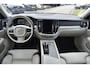 Volvo V60 B3 177PK Automaat Inscription | Trekhaak | ACC | Leder| Stuurverwarming | Elektr. Stoel