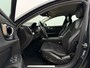 Volvo V60 2.0 T5 Momentum Automaat | Apple CarPlay/Android Auto | H-Leder | 18" Velgen | Navi | Clima | PDC | Cruise | LED |