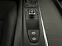 Volvo V60 2.0 T5 Momentum Automaat | Apple CarPlay/Android Auto | H-Leder | 18" Velgen | Navi | Clima | PDC | Cruise | LED |