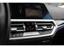 BMW 3-Serie 320i High Executive - Leder - Stoelverwarming - Dealer onderhouden - Luxery line 18 Inch Lichtmetalen velgen
