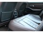 BMW 3-Serie 320i High Executive - Leder - Stoelverwarming - Dealer onderhouden - Luxery line 18 Inch Lichtmetalen velgen