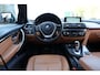 BMW 3-Serie Touring 318i Luxury Edition AUT | Org. NL | Leder | Navi Pro | LED | Stoelverwarming | Clima | PDC v+a | Alarm kl.3 | Etc.