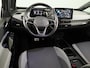 Volkswagen ID.3 First Plus 58 kWh 204 pk | Navigatie | Parkeersensoren | Achteruitrijcamera | Adaptieve cruise control | Matrix LED koplampen | Stoelverwarming |